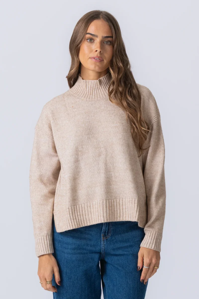 Emma Maglia - Beige