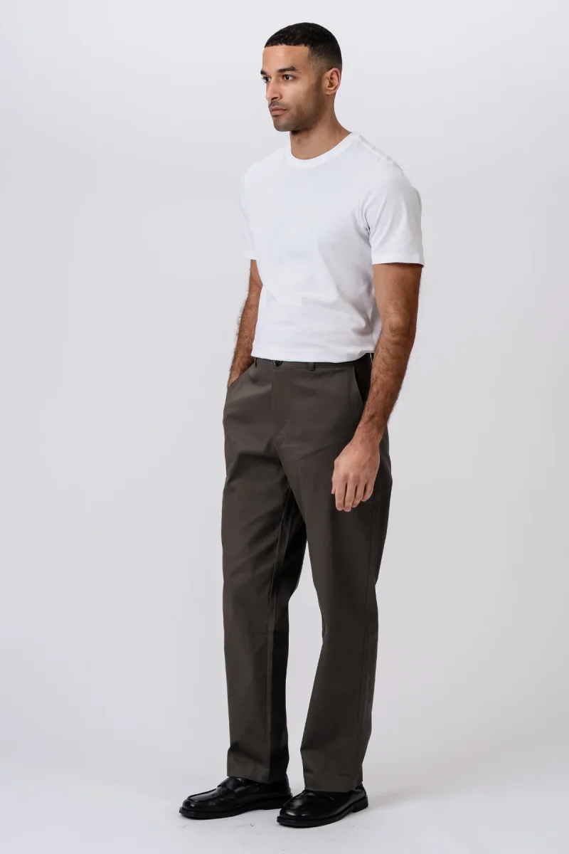 Chino dritto in cotone - Oliva - immagine 3