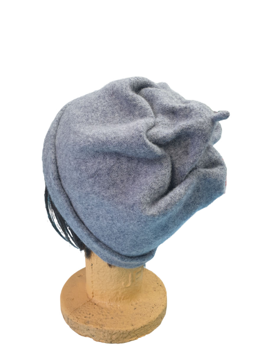 Cappello in pura lana, unico e personalizzato a mano, grigio - immagine 2