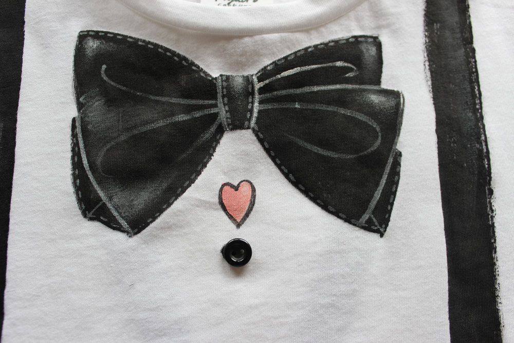 Bretelle e fiocco t-shirt artigianale dipinta a mano - immagine 3
