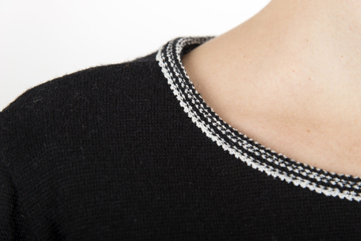Maglia nera in jersey - immagine 2