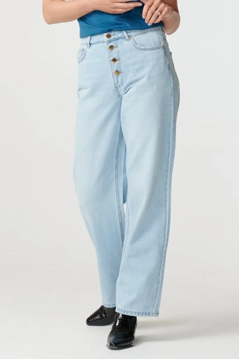 Jeans succosi (gamba larga) - luce di denim leggero - immagine 3