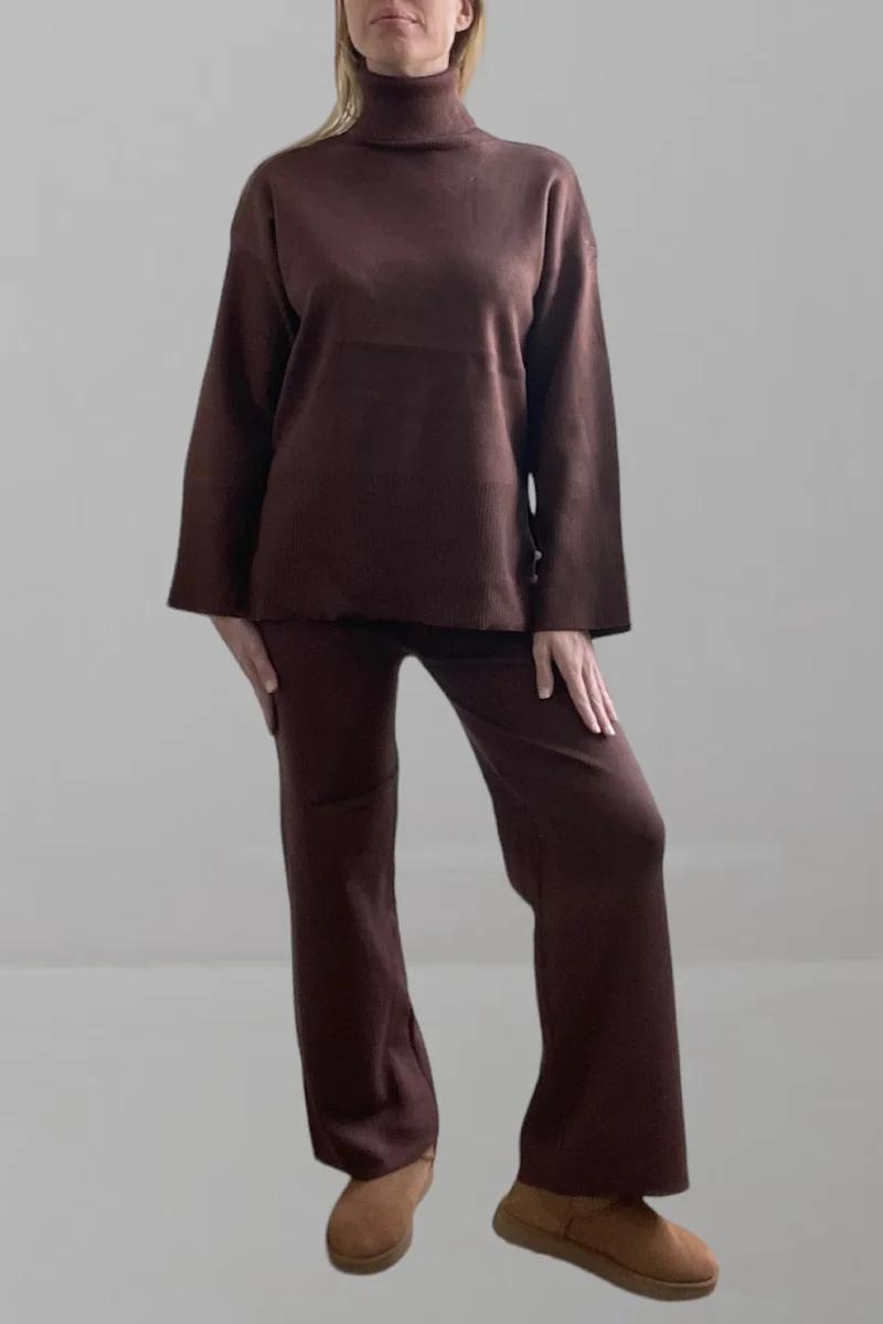 Completo marrone | Pull e pantalone - immagine 3